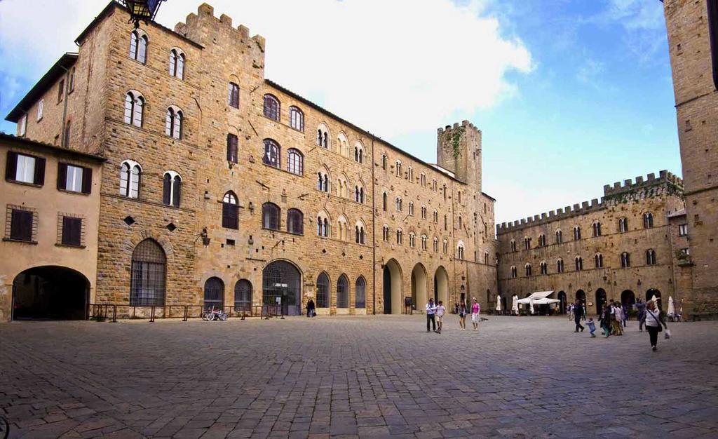 Suite Apartment Castello Volterra Exterior photo